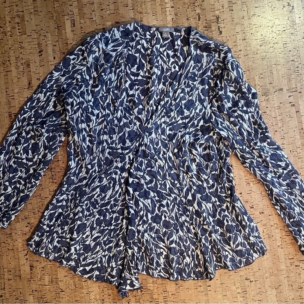 J Jill Purple and White Flowered Women's Top